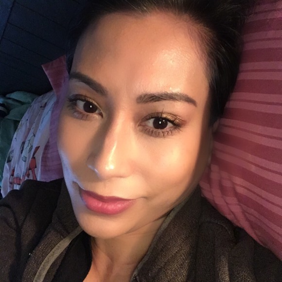 Meet your Posher, Aleli - Picture 1 of 1